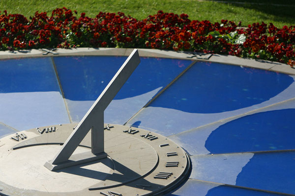 Sun dial